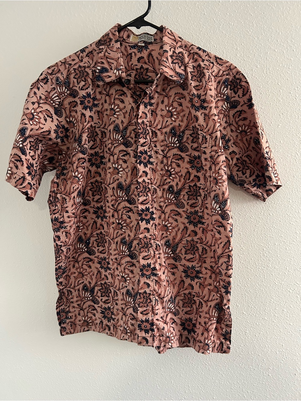 Casual Pink Floral Short-Sleeve Button-Down Shirt